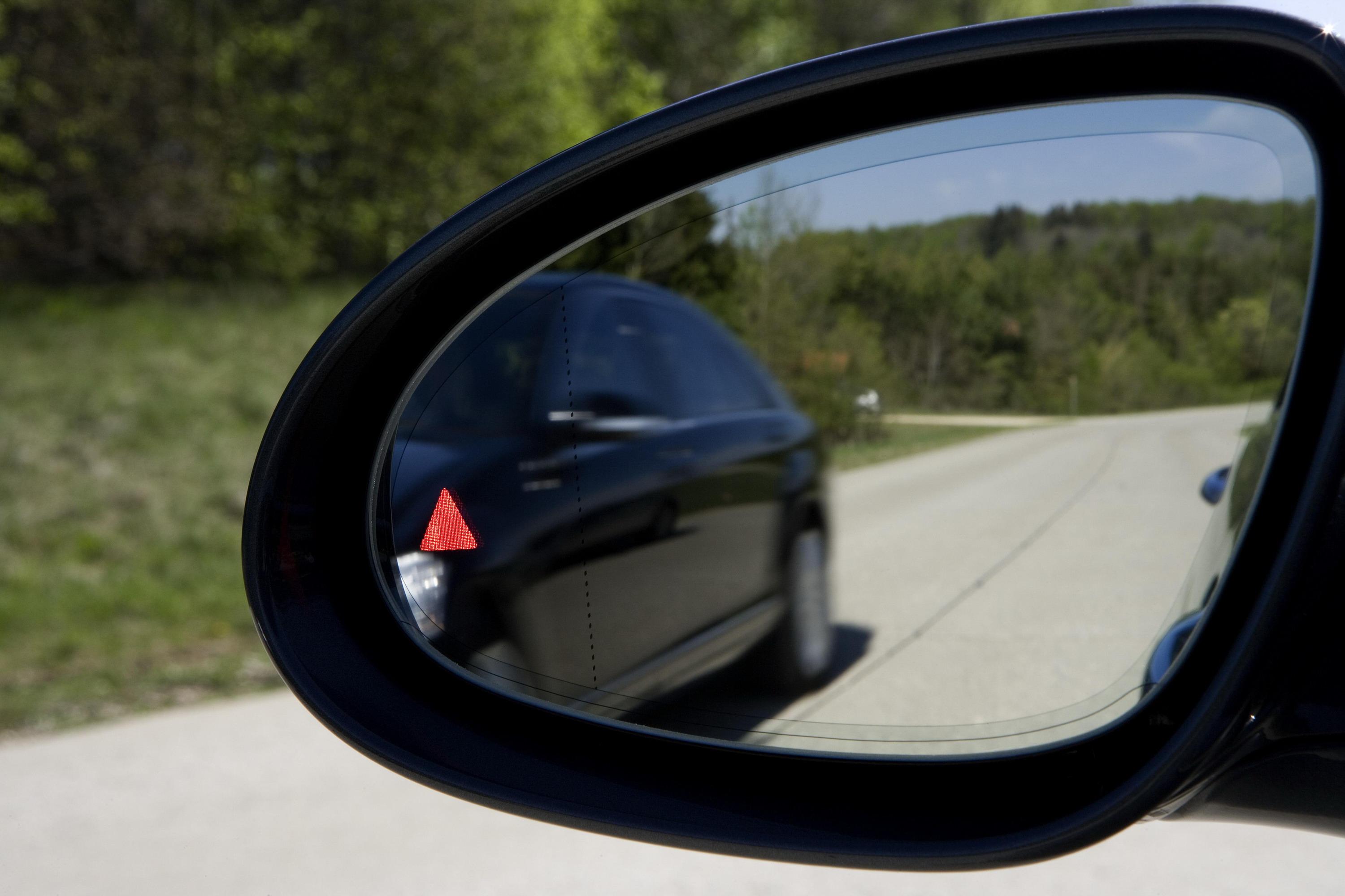 Mercedes Sprinter - Blind Spot Assist