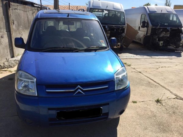 dezmembrez citroen berlingo