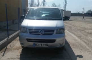 dezmembrez volkswagen transporter t5