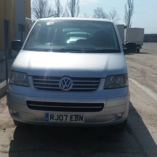 dezmembrez volkswagen transporter t5