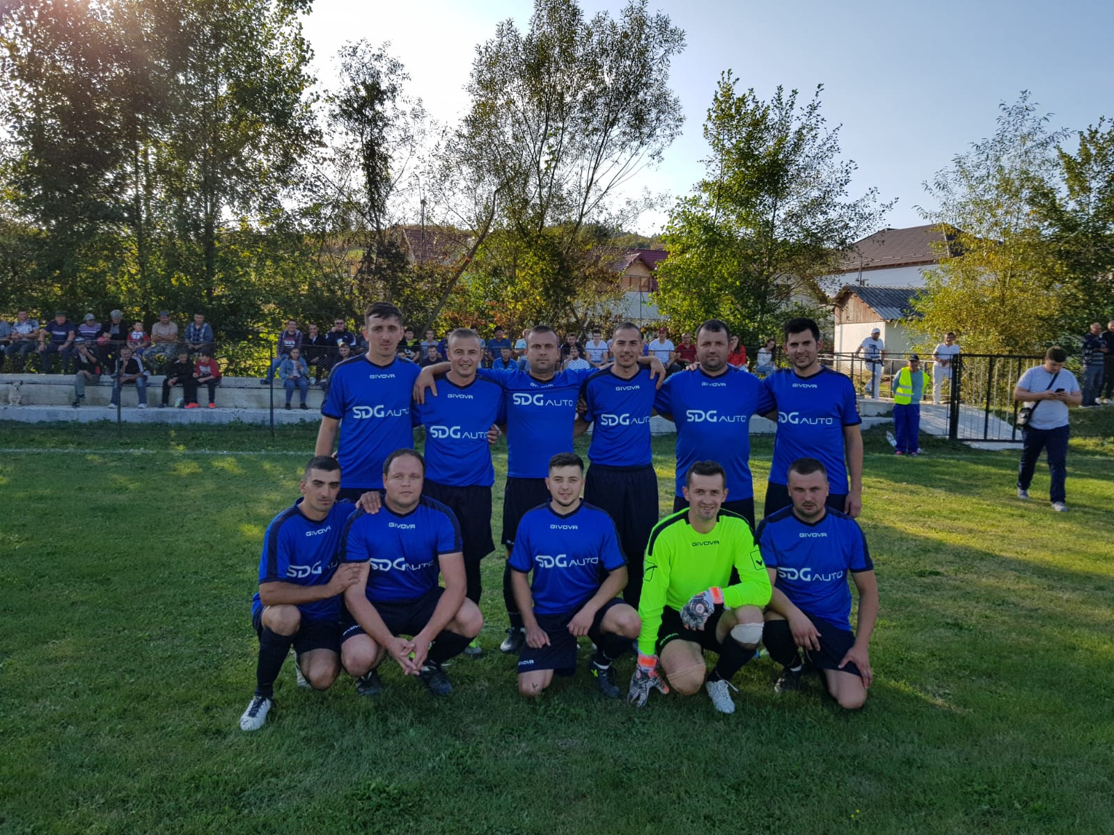 Echipa fotbal Unirea Rosia Sponsor SDG Auto Oradea