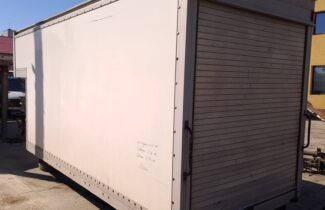 Cub lungime 4.17m, latime 2.07m, inaltime 2.36m Mercedes Sprinter